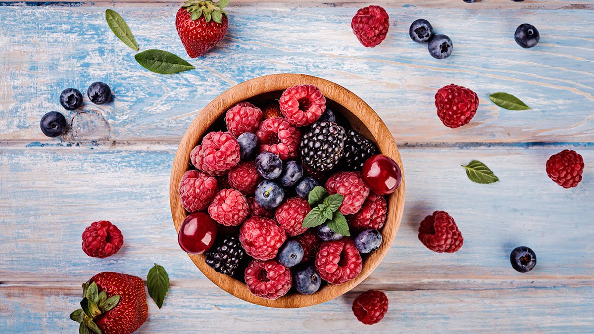 The Power of Berries: Boost Your Fitness Routine with Nature’s Superfoods